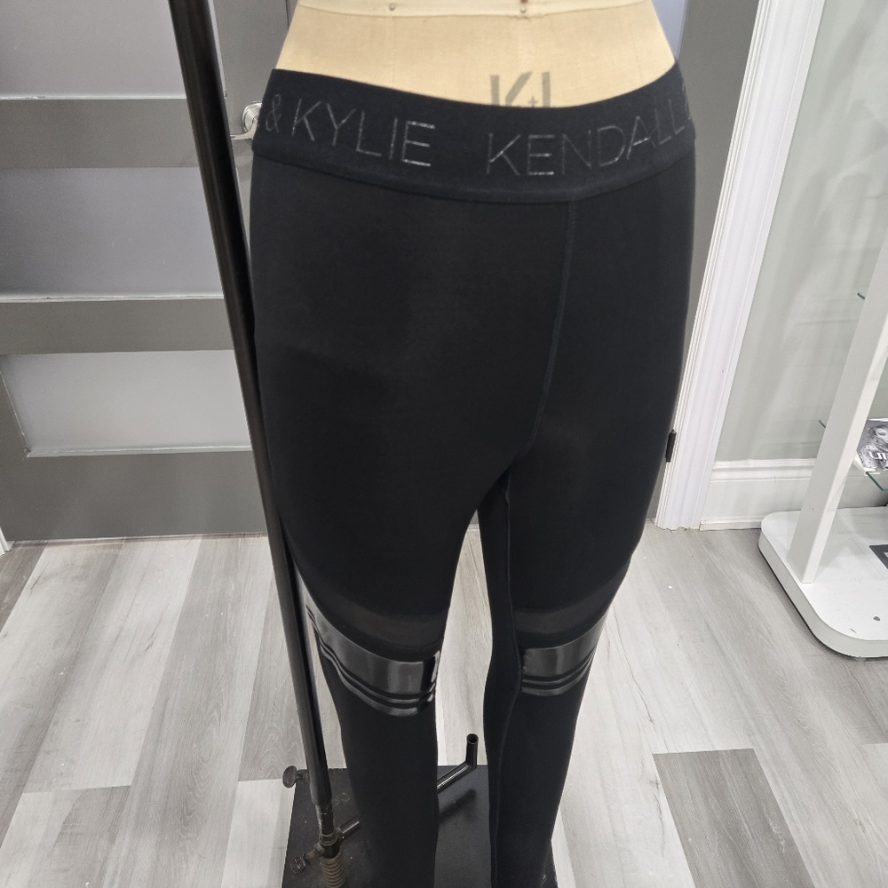 Kendall & Kylie Black Leggings